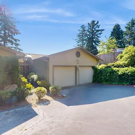 Stones Way Villa Lake Forest Park Exterior photo